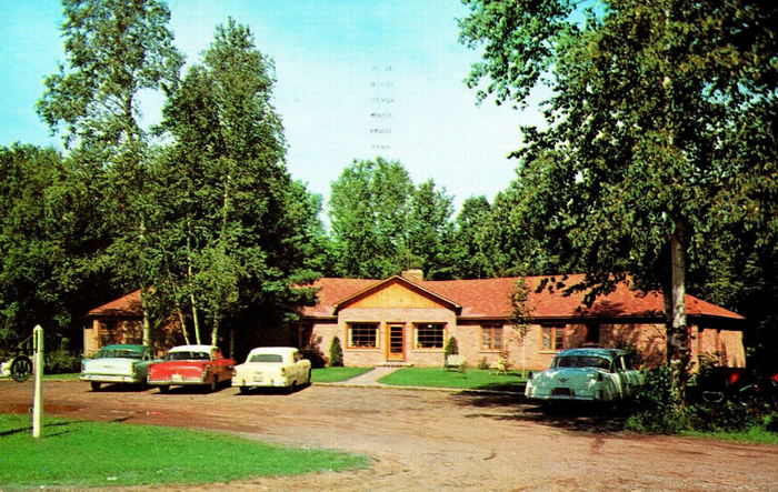 Hokans Motel (Scotts Superior Inn & Cabins, Hokans) - Old Postcard
